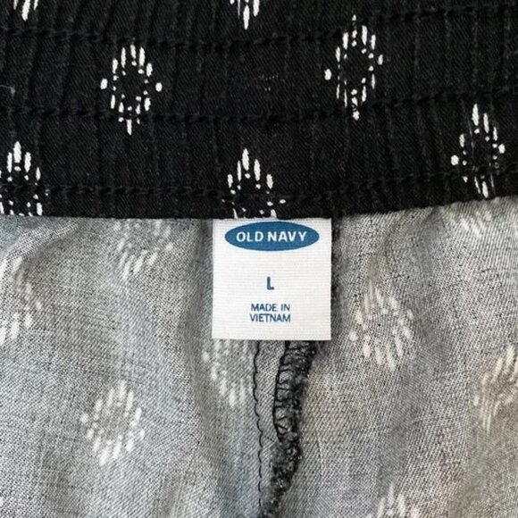 Old Navy Black Aztec Pull On Pants Size Large - Picture 2 of 5